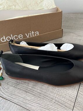 Dolce Vita Leather Ballet Flats with Removable Ankle Charm